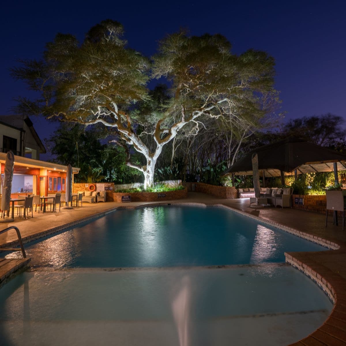 Anew Hotel Hluhluwe & Safaris